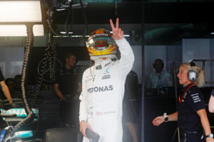 REFILE - QUALITY REPEAT Formula One F1 - Malaysia Grand Prix 2017 - Practice - Sepang, Malaysia - September 29, 2017. Mercedes' Lewis Hamilton gestures. REUTERS/Edgar Su