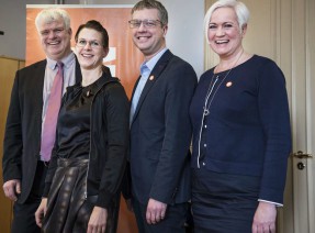 Partisekreterarna Michael Arthursson (C) Nina Larsson (FP), Kent Persson (M) och Acko Ankarberg (KD).