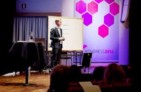 Fridolin höll nytt tal för lärarna. FOTO: Carolina Byrmo