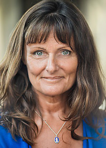 Ingela Rådestad tipsar dig som är orolig om att lära känna ditt barns rörelsemönster och kontakta vården om du misstänker att något inte står rätt till.