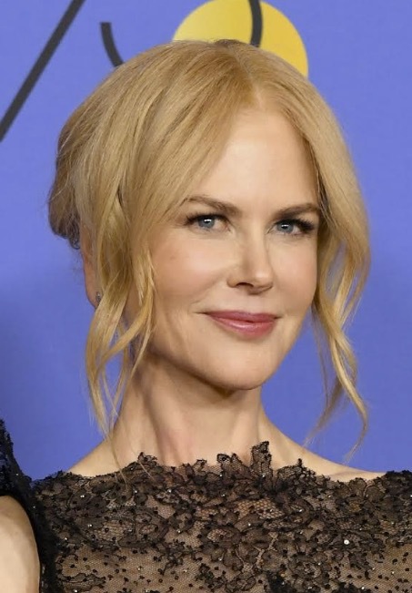 Nicole fick chansen att känna på lite svensk hårvård under Golden GLobe -galan i våras! Oklart vad hon tyckte! Bild från Getty Images