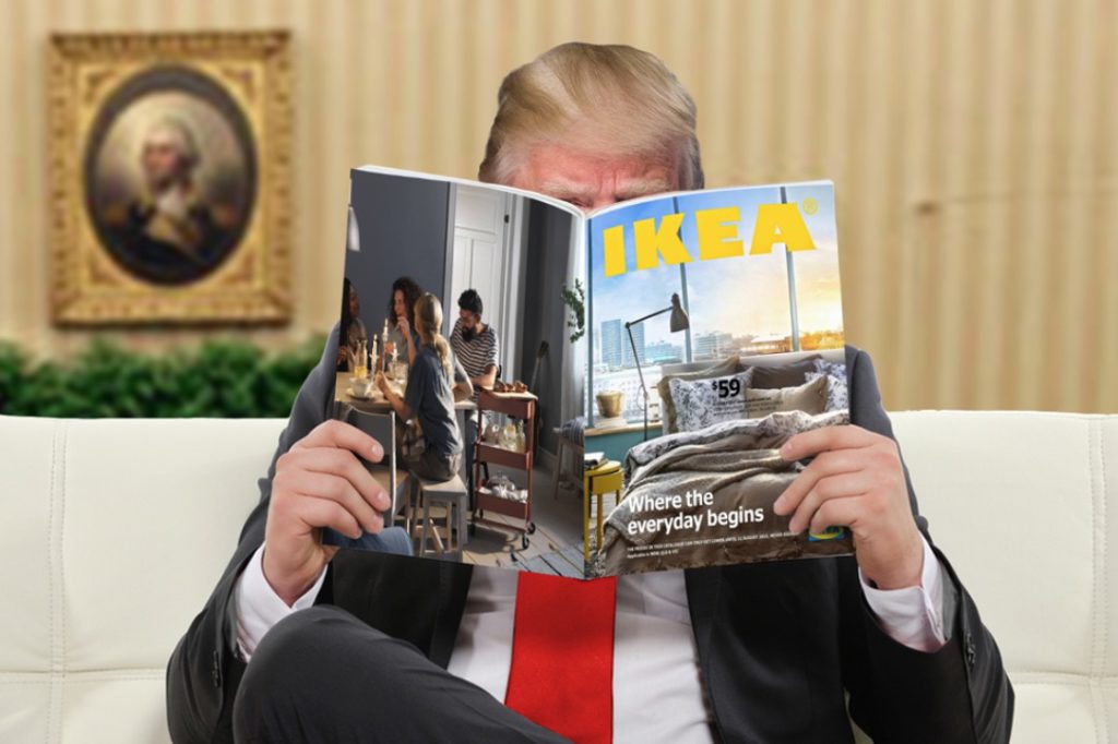 Donald Trump läser IKEA-katalogen