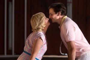 Amy Poehler och Bradley Cooper driver lägrets teatergrupp.