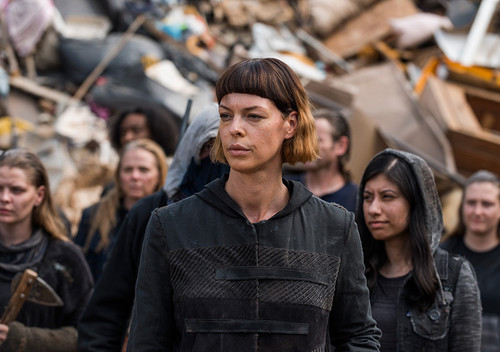 Jadis (Pollyanna McIntosh).