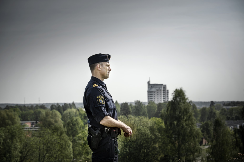 fredrik malm, polis i vivalla - rebro - som bland annat arbetet mot terrorresor till
syrien.