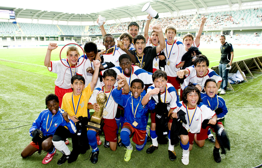 090717 Fotboll, ungdom, Gothia Cup, Final P13, Lärje Angered mästare, jubel, glädje.
© Bildbyrån - 56056