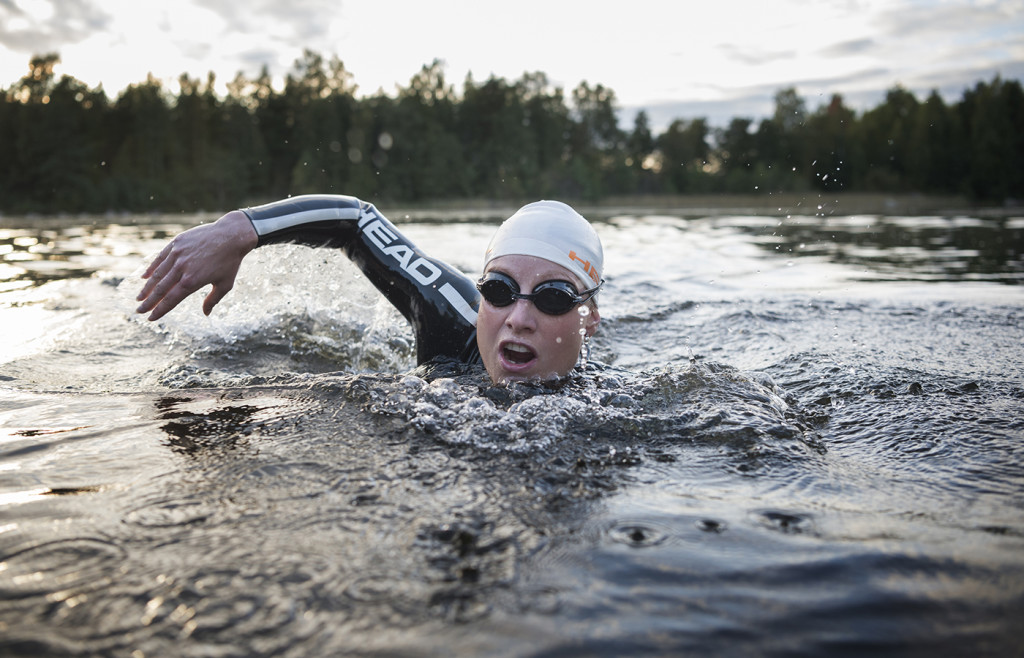 #mensendå. menstruationens påverkan på dagsformen för idrottare. foto : anna tärnhuvud : emma graaf, triathlon i falun. till mensprojekt för sporten med petra thoren.
till bildgruppen mensprojekt.