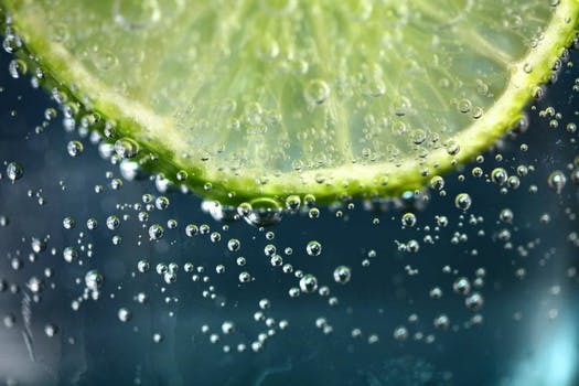 Lime - läskande, uppfriskande och oväntat nyttig!
