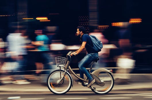 Svårt att hitta tid för träning? Börja med att göra transportsträckan till och från arbetsplatsen till en hälsokur.