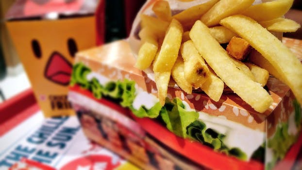 Skippa hamburgemealet under kvällstimmarna. Din mage kommer tacka dig!