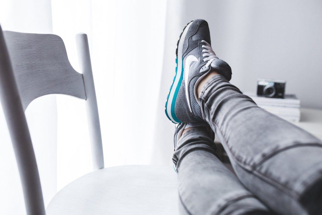Oroa dig inte. Du kommer hinna relaxa i soffan, plöja Netflix och sippa latté - passet tar bara tio minuter!