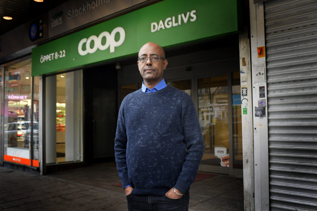 foto : stemat : mengesha aychiluhim, stockholm (daglivs) till peter kadhammars reportage