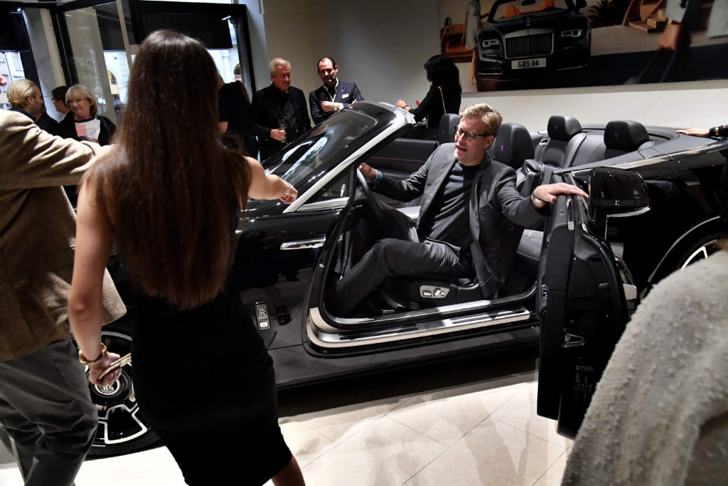 de rikas vrld: vroom!. rolls royce presenterar nytt koncept i sitt showroom p birger jarlsgatan