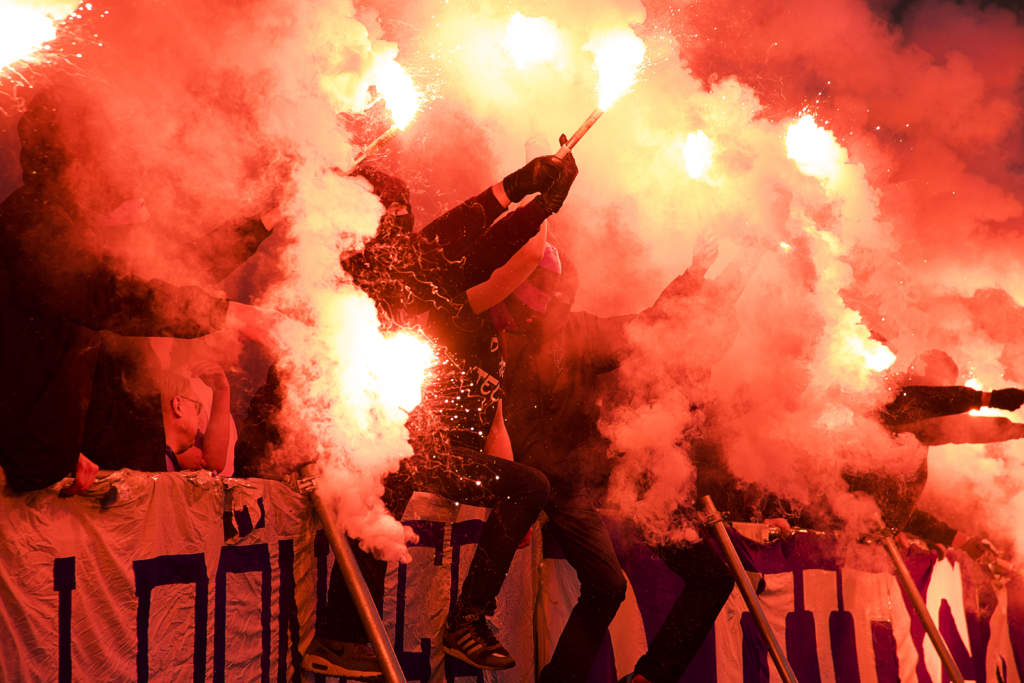 allsvenskan, djurgrdens if - hammarby if, 1 - 1, match action tifo bengalisk eld begaler publik fans supporters