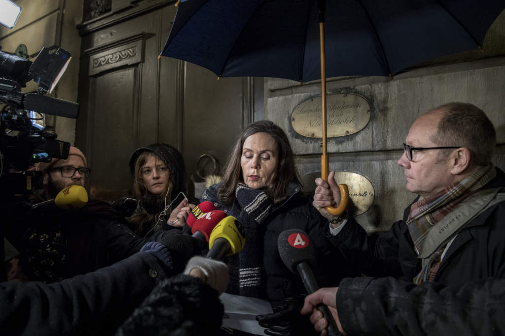 #metoo. svenska akademien, de aderton har krismte med anledning av sexanklagelserna mot kulturprofilen med nra kontakter till akademien. sara danius och peter englund, frfattare sverige, metoo