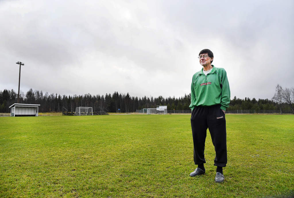 foto : all : foto:lasse allard
vi flyger till ume, hyr bil och drar till sorsele, tv och stillbild p tre orter i vsterbotten som skinnats p massa pengar
de ska ha