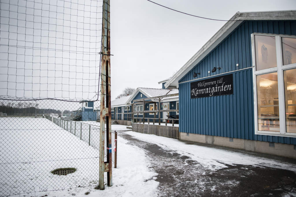foto : anders deros : reportage simon bank. vi fo?ljer upp en granskning fra?n 2013 om ma?ngfalden i svenska fotbollfo?rbundet. patricia daoud, engagerad fotbollsledare i ifk trollhttan. kamratgrden. foto: anders deros